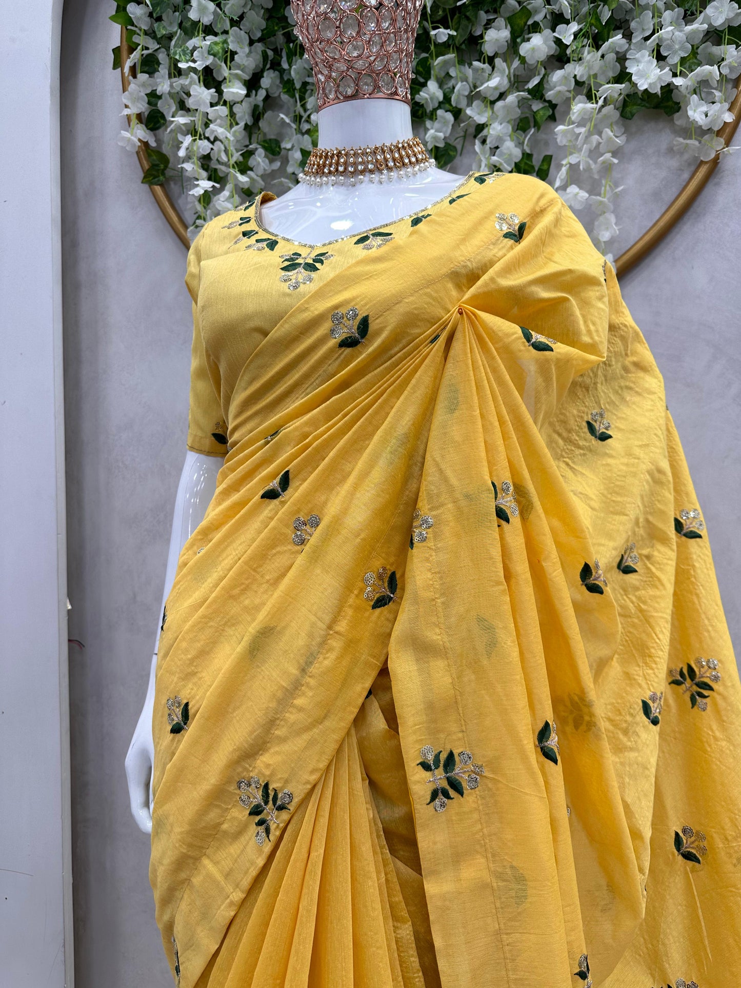 Handwoven Chanderi Silk Saree with Gold Zari Border and Intricate Floral Patterns | Womenoutfitstudio