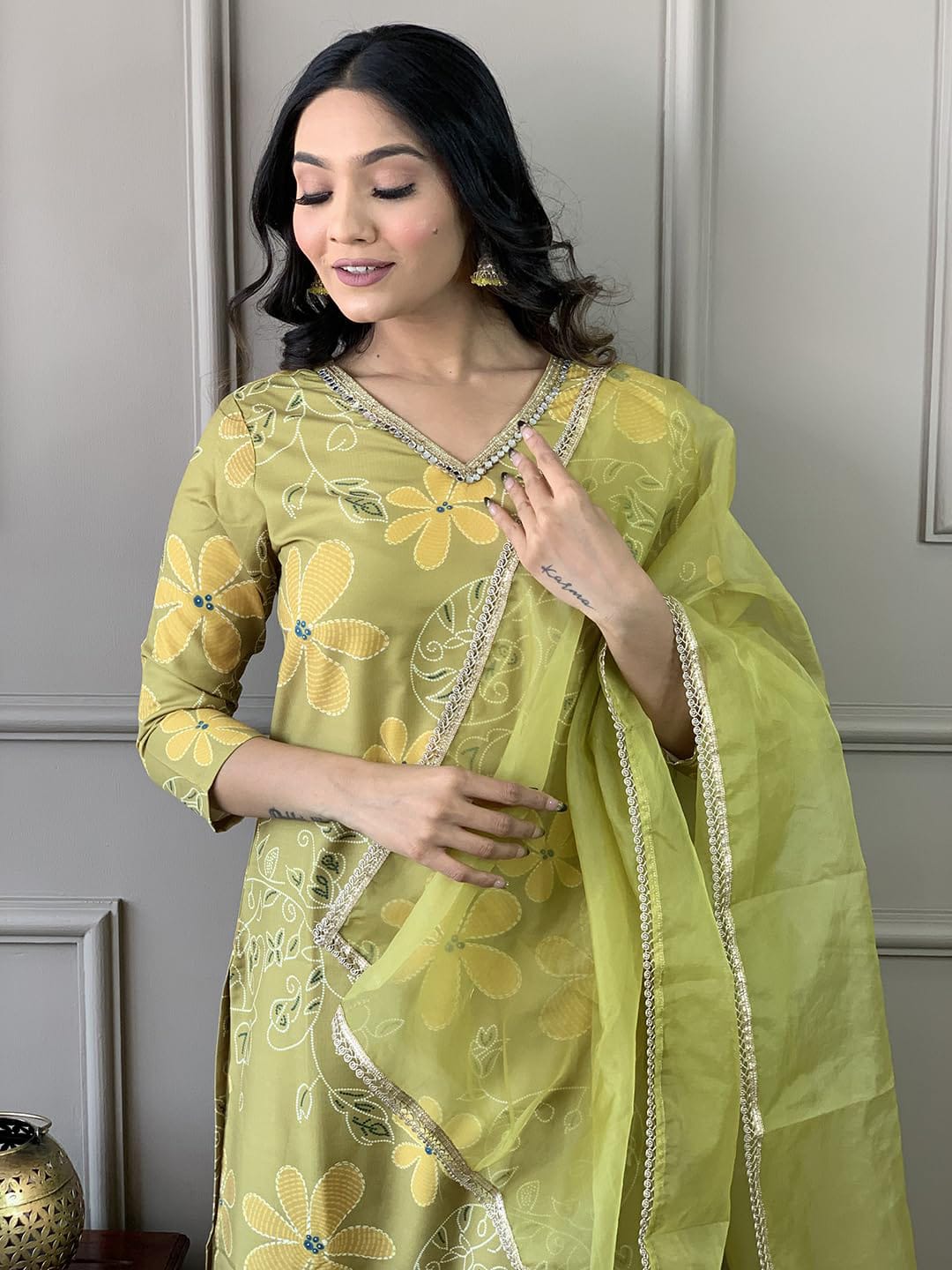 Heavy Muslin Silk Suit Set with Organza Dupatta | Womenoutfitstudio