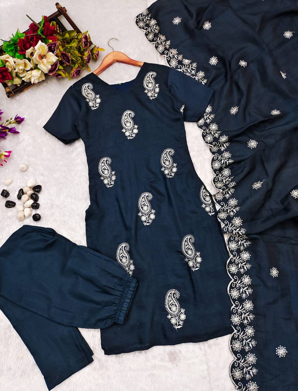 Graceful Simplicity: Elevate Your Style with Our Exquisite Kurti Set | Womenoutfitstudio